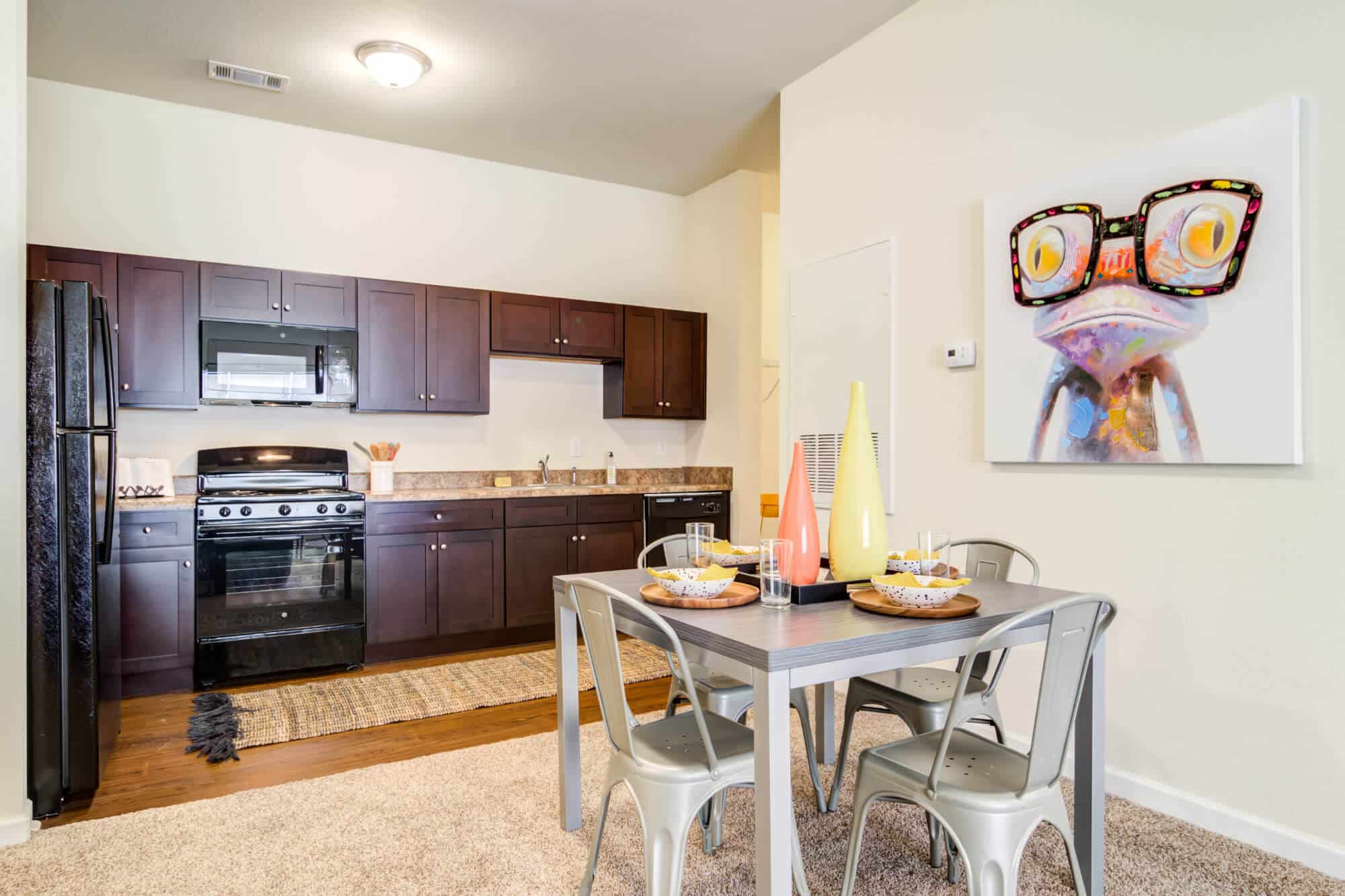 gamecock village off campus apartments near jacksonville state university jsu kitchen dining area